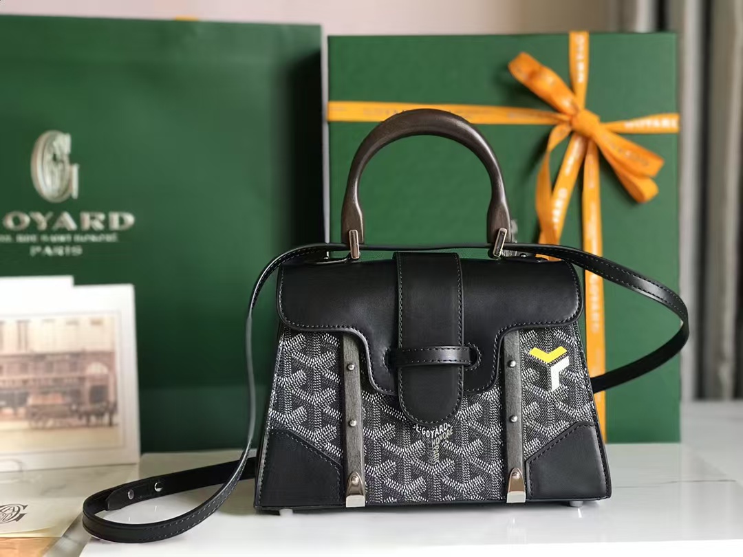 Goyard Saigon (21*14*8.5cm)