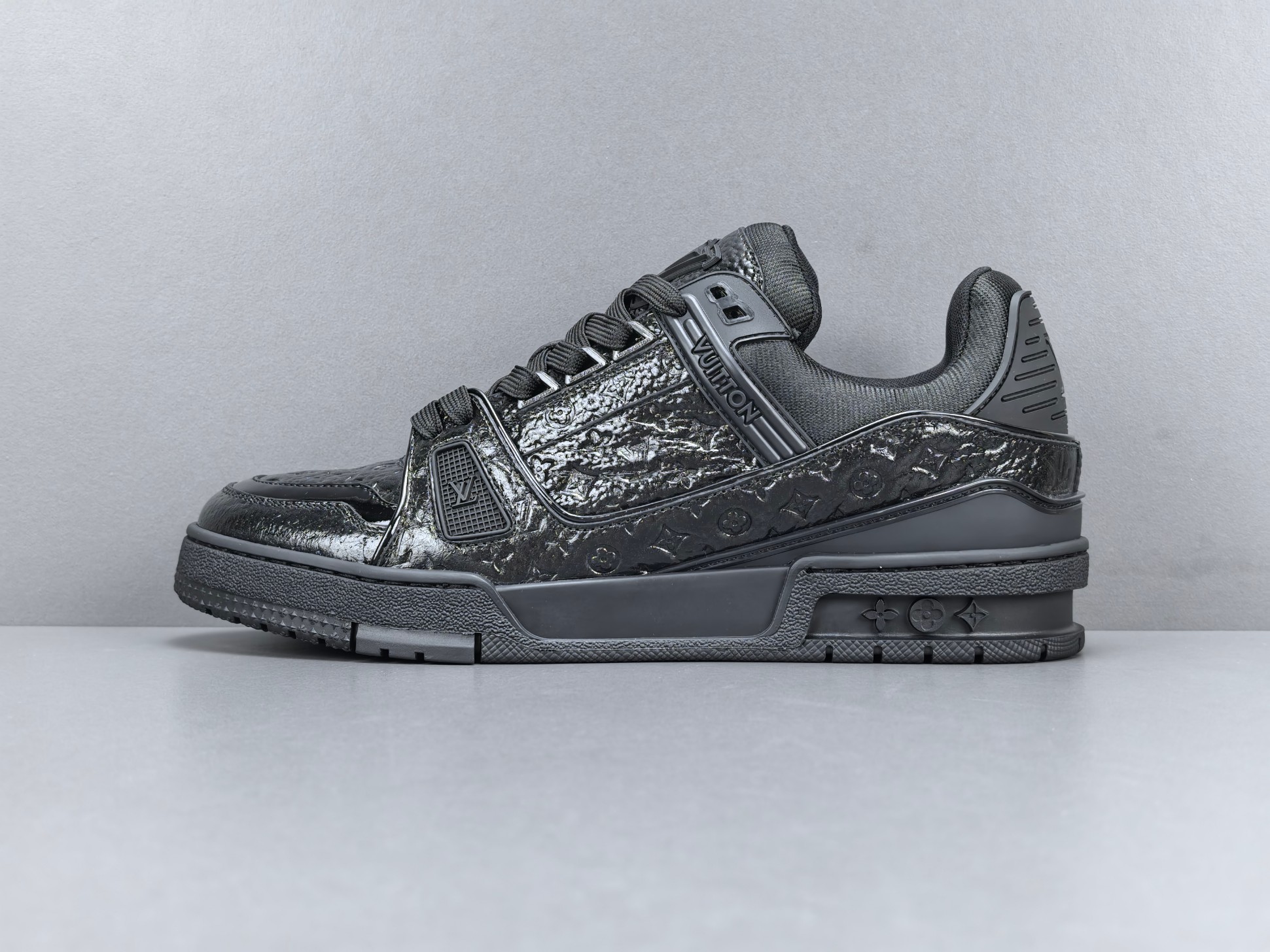 Lv Trainer